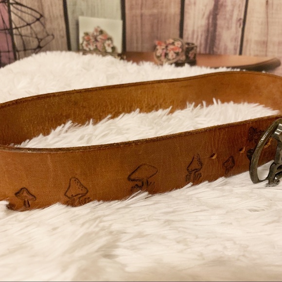 Belt - Picture 2 of 5